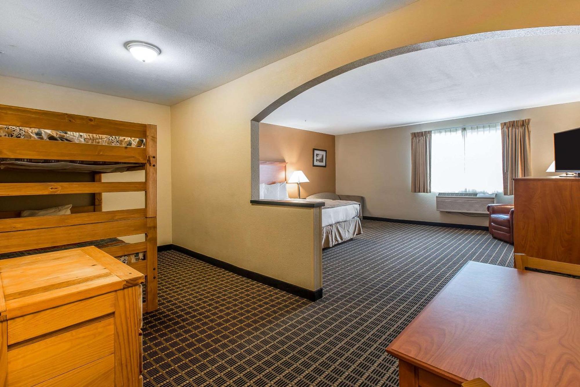 Quality Inn & Suites On The River Glenwood Springs Exterior foto